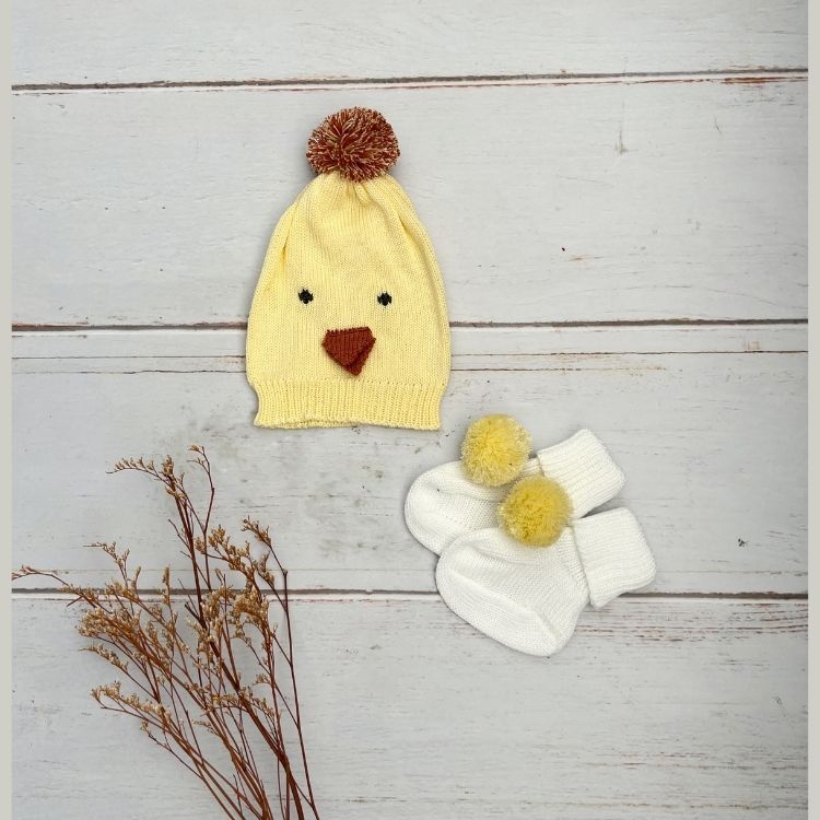 Set Gorro Orejas y Medias Pollito