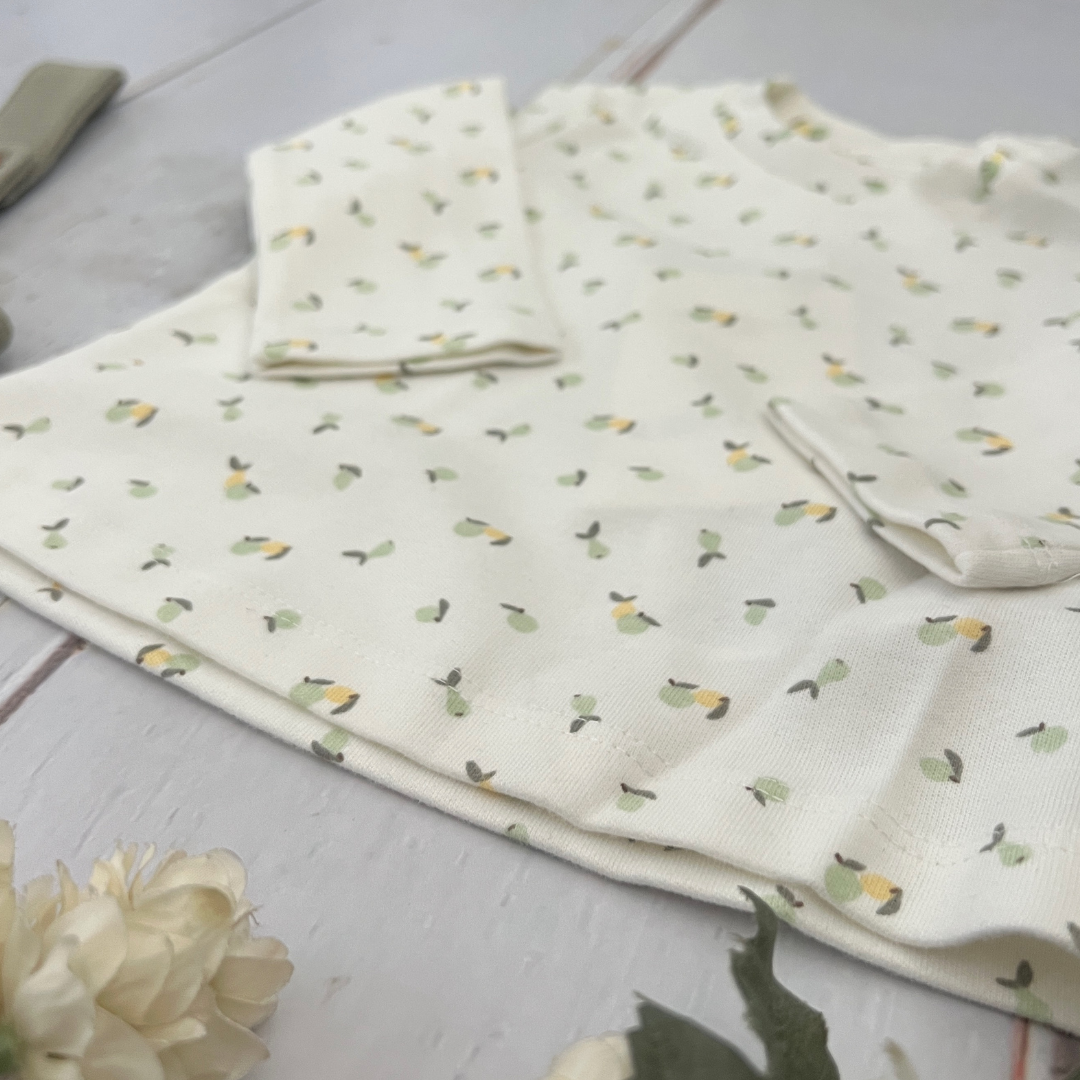 Overol y Camiseta Peras Verde