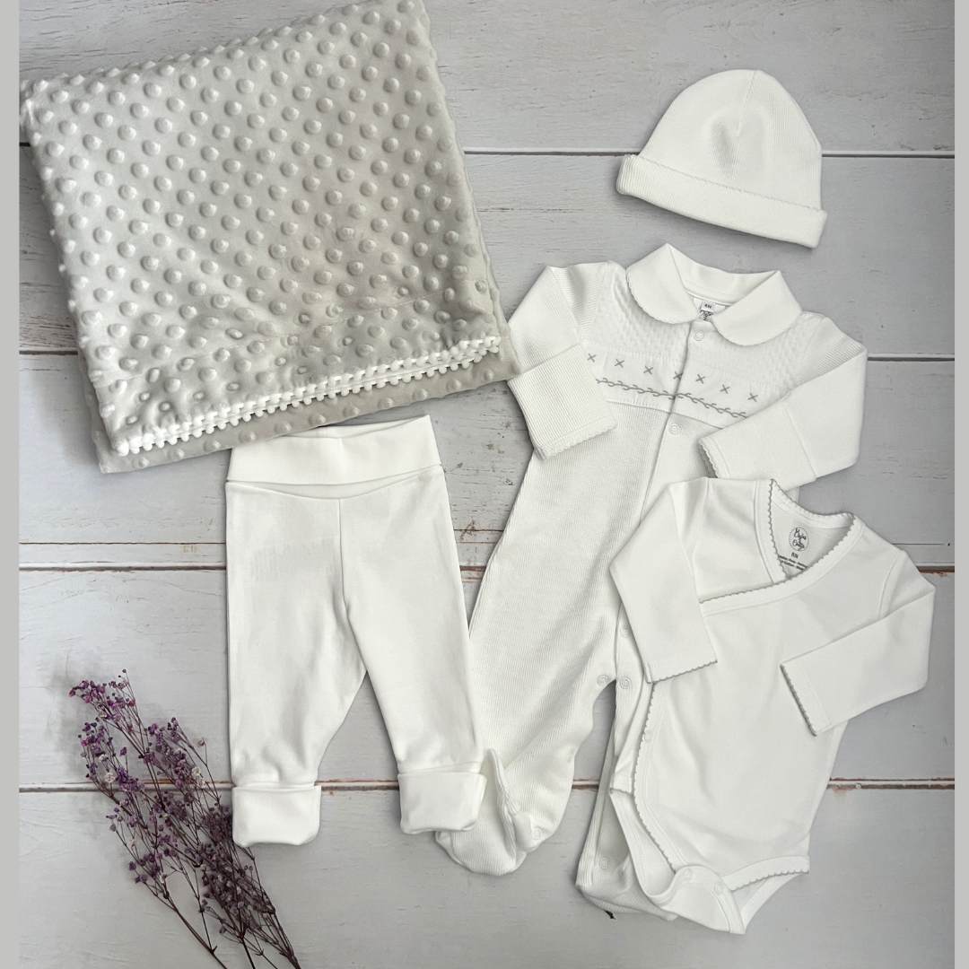 Combo Ropa y Accesorios Bebé Recien Nacido