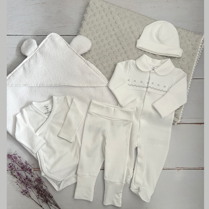 Combo Ropa y Accesorios Bebé Recien Nacido