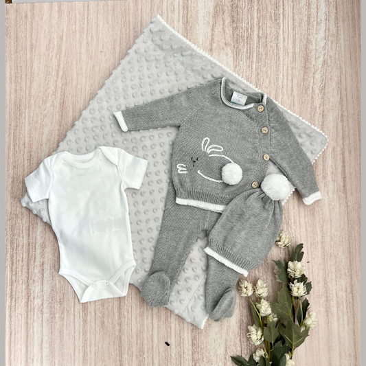 Combo Ropa y Accesorios Conejito Gris
