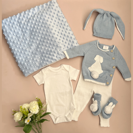 Combo Ropa y Accesorios Conejito Celeste