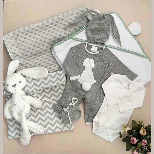 Combo Ropa y Accesorios Conejito Gris