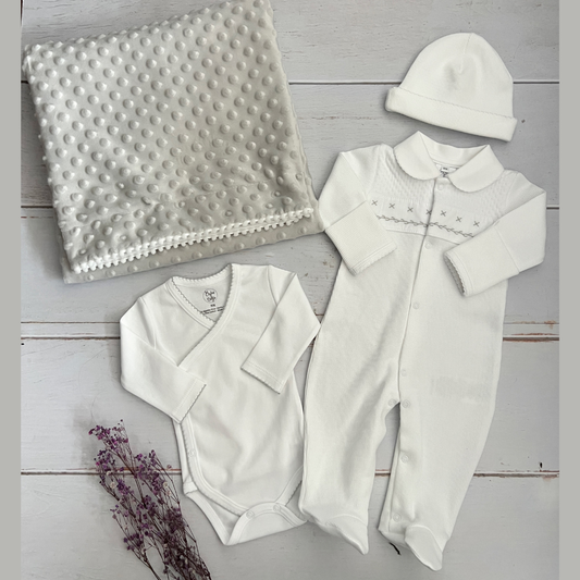 Combo Ropa y Accesorios Bebé Recien Nacido