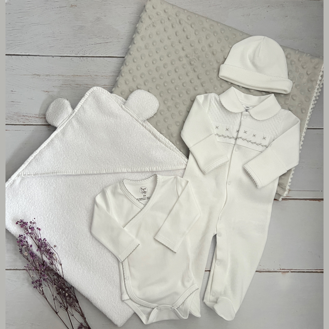 Combo Ropa y Accesorios Bebé Recien Nacido
