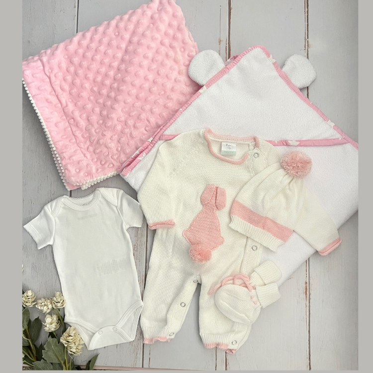 Combo Ropa y Accesorios Conejito Niña